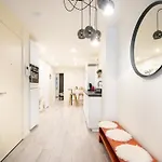 Sunny Ground Floor Escape Apartmán *