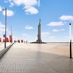 Sunny Ground Floor Escape Apartmán *