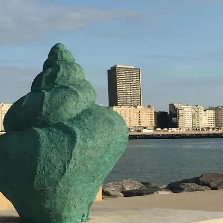 Sunny Ground Floor Escape *