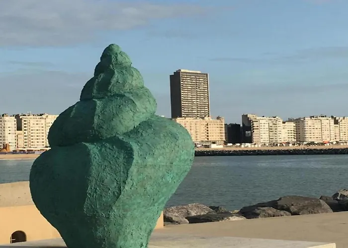 Sunny Ground Floor Escape *